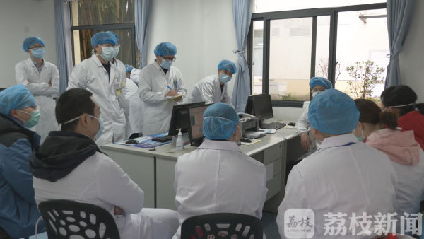 直通黄石|江苏省援黄石医疗支援队正式进入隔离病区
