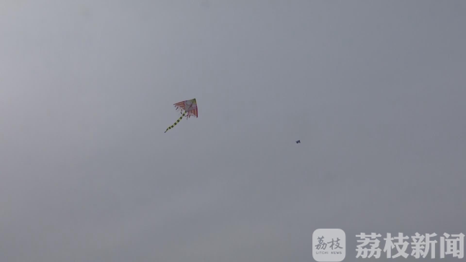 风筝■风筝线到底有多锋利？消防实验告诉你答案