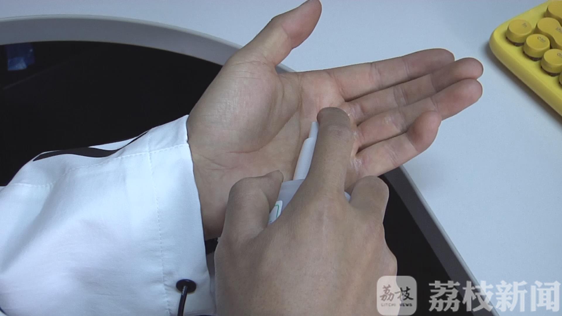 「消毒」如何安全使用消毒产品？消防亲自示范给你看 开学在即