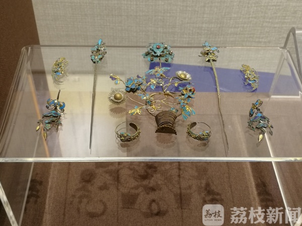 开元体育316件传统银饰珍品等你来看！这个展览别错过(图2)