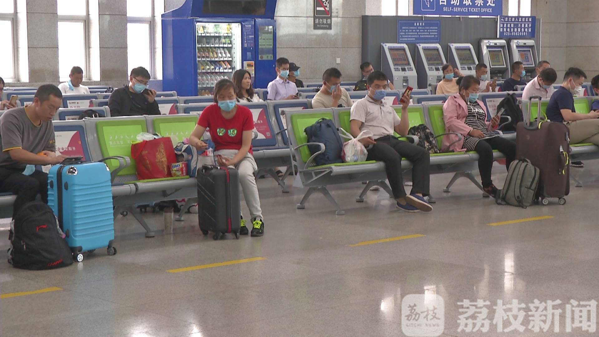 「上海」满足区间通行需求 南京到上海月底首开“C”字头动车