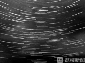 地球■这个作业你会做吗?大学教授让学生用手机记录地球自转