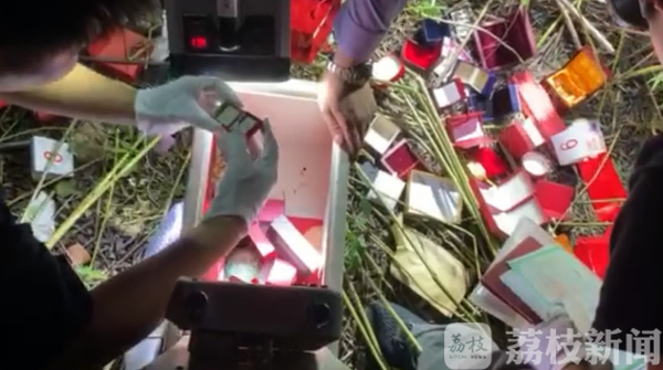 出门散步一小时 装30万财物的保险箱被盗了……