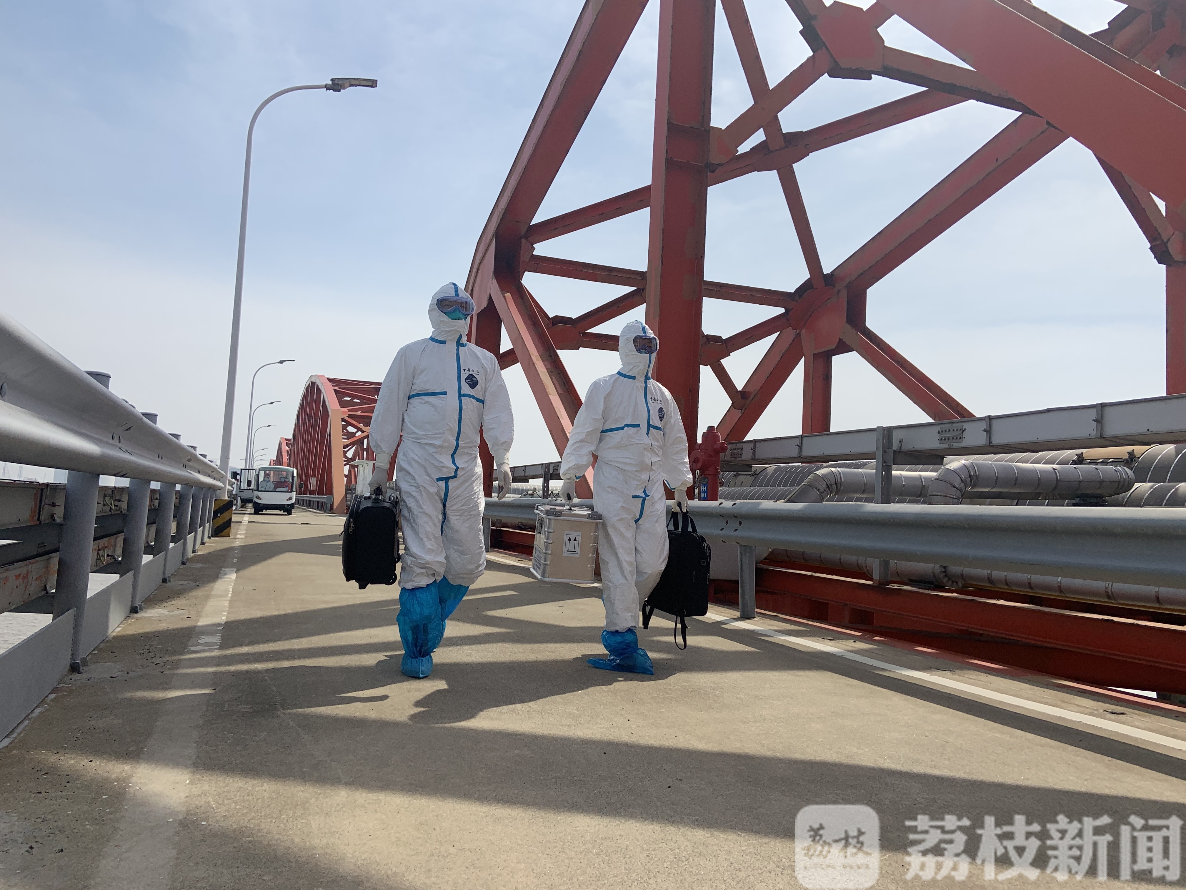 【海关】 看南京海关如何管好500多个开放泊位 严防疫情输入