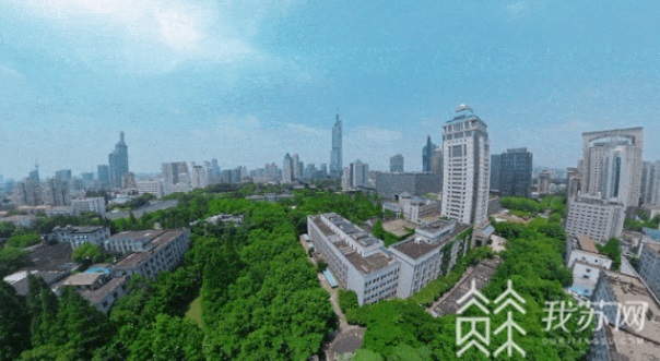 vr@走心招生宣传片引爆网络 荔枝高校大会：南大小伙将VR带回家乡