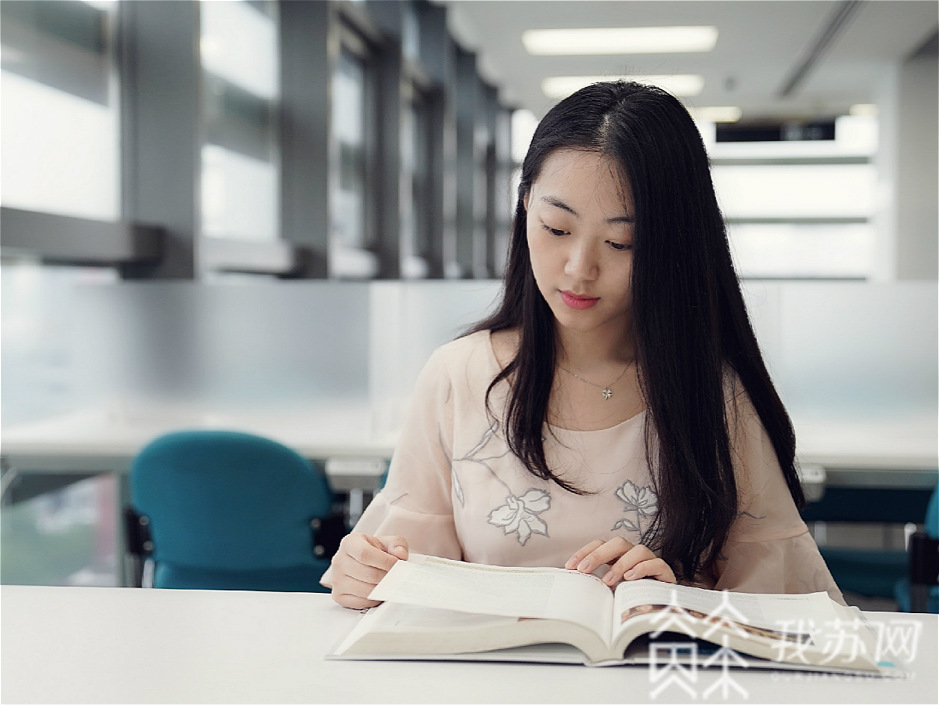 专业■大一因选专业与父母“抗争”、大三主动休学一年学美容，不走寻常路的小姐姐实用生涯规划术大揭秘