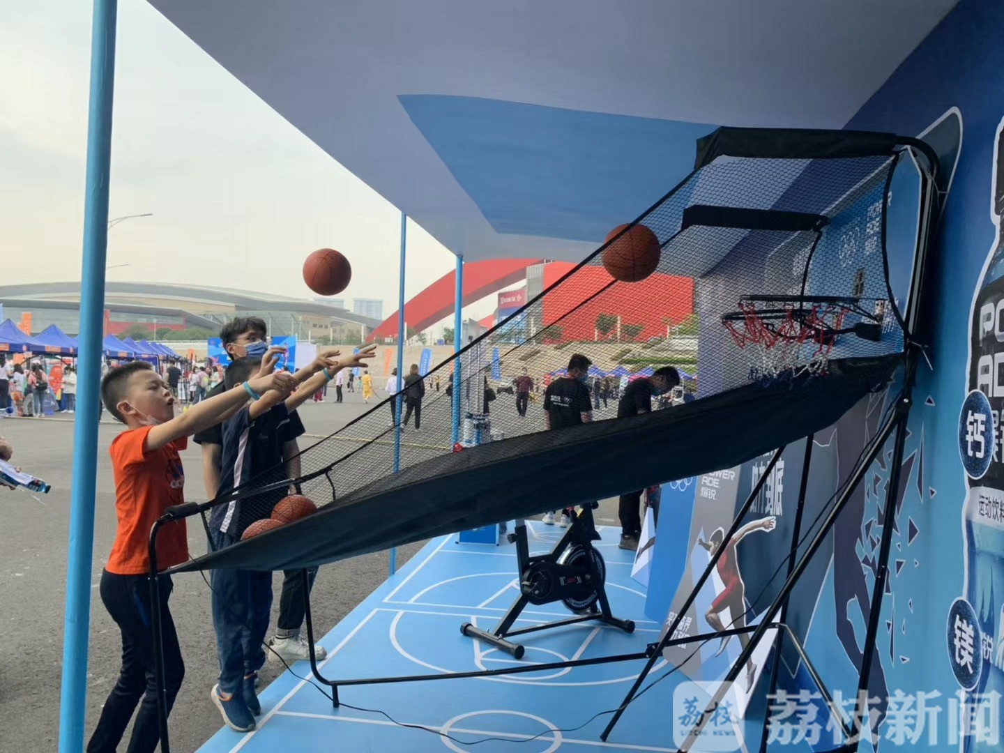 中心■快来抢福利！“五一”3天，南京奥体中心运动项卡平均6.5折！