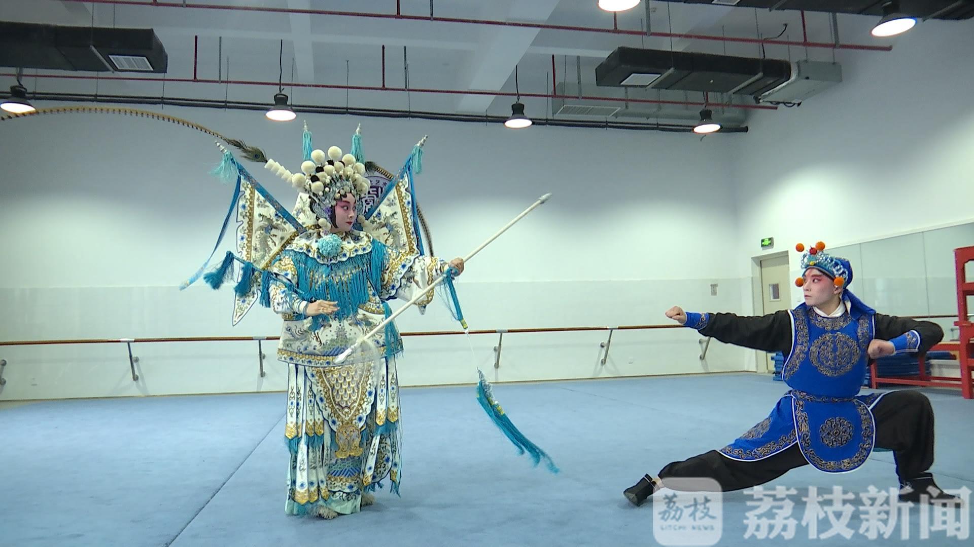 人民日报■上了《人民日报》的这朵“后浪”，是不是你们要的那个“少年”？