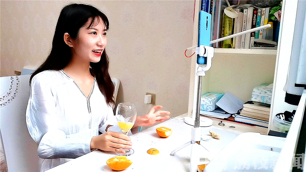 「直播」未来“李佳琦”是这样炼成的 营销策略、技术样样精通
