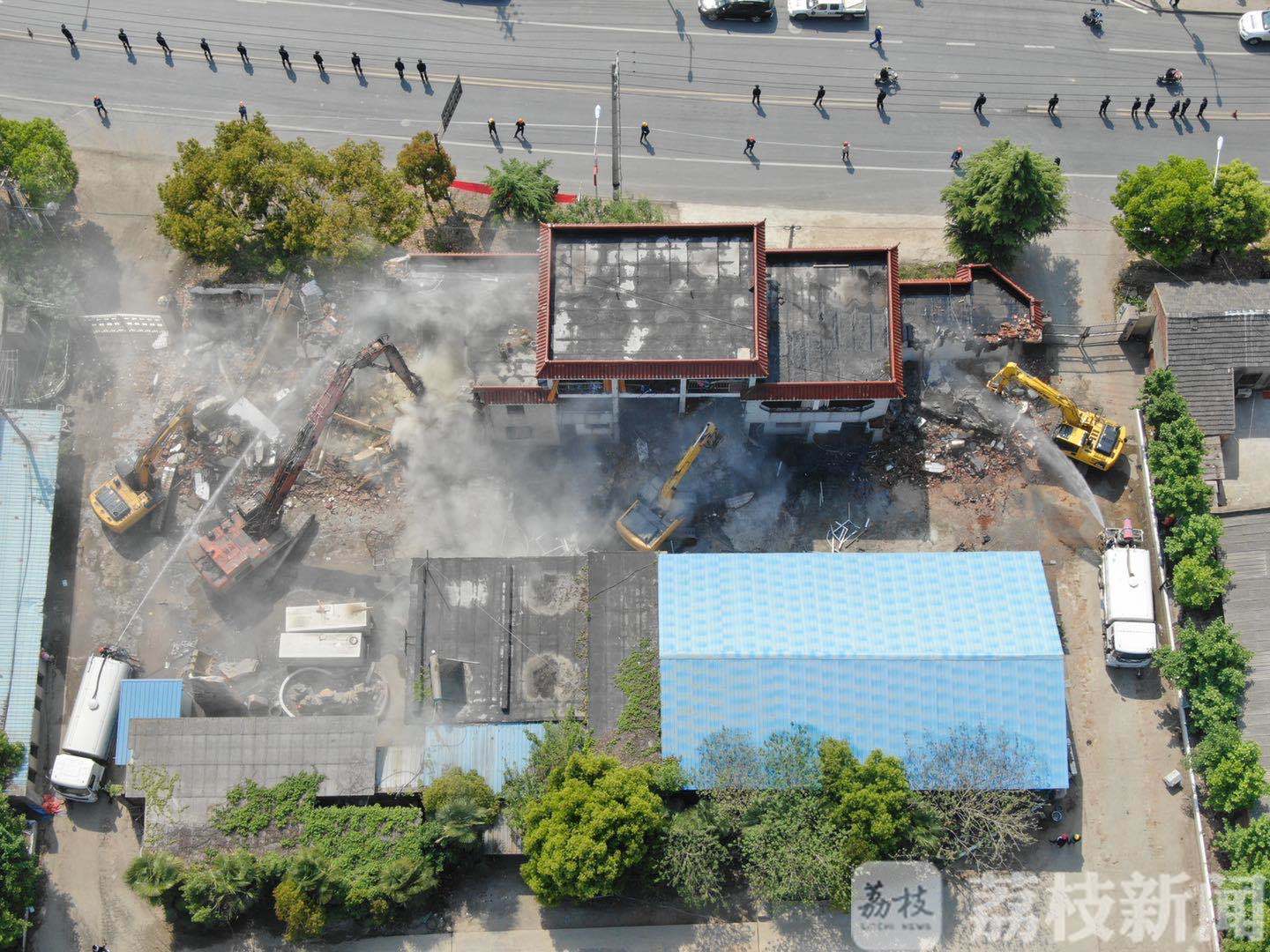 「」“拦路虎”南京大扬石化等三家化工企业被拆除 搬掉