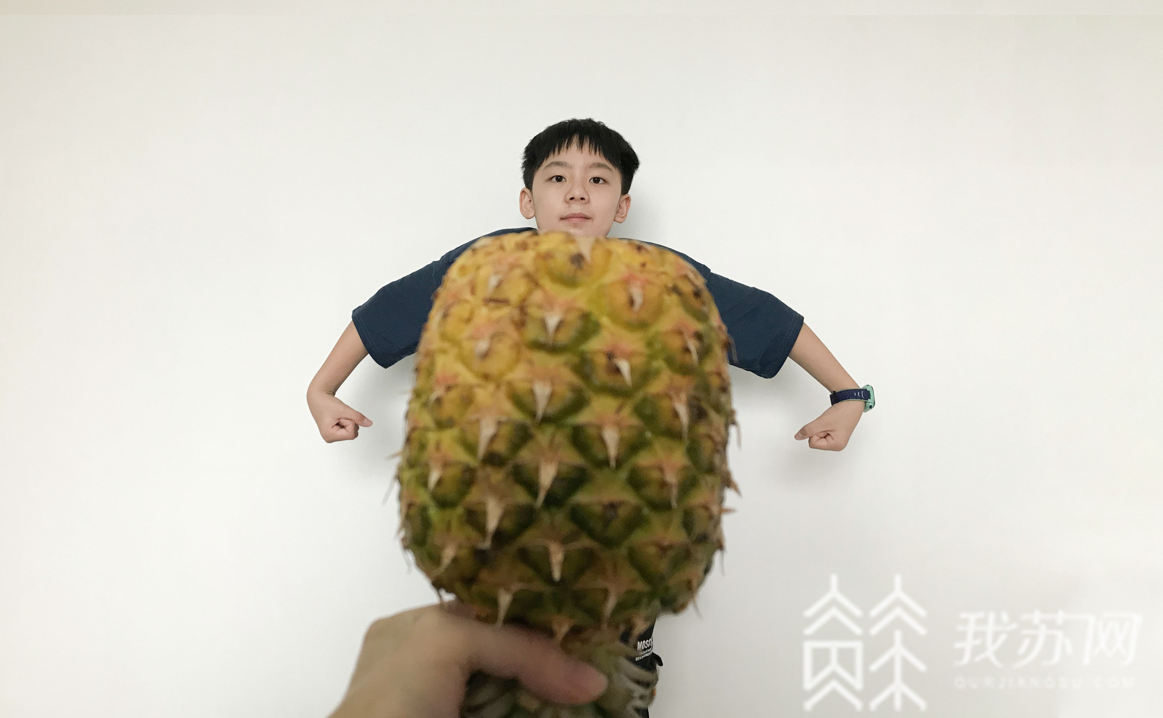 水果■甜蜜蜜的爱！这群大学生为留守儿童拍了一组水果写真