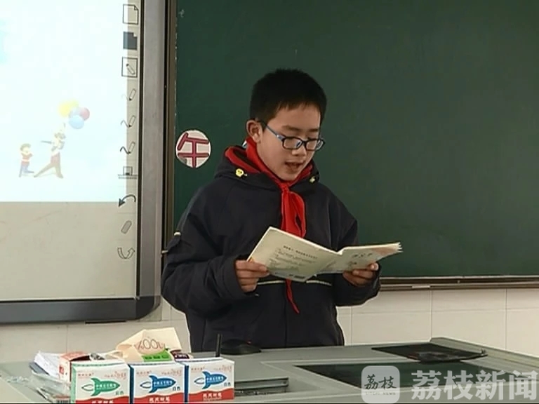 妈妈■“爸爸牺牲10年，妈妈瞒了10年”后续：这个母亲节，小博文别出心裁“宠”妈妈！