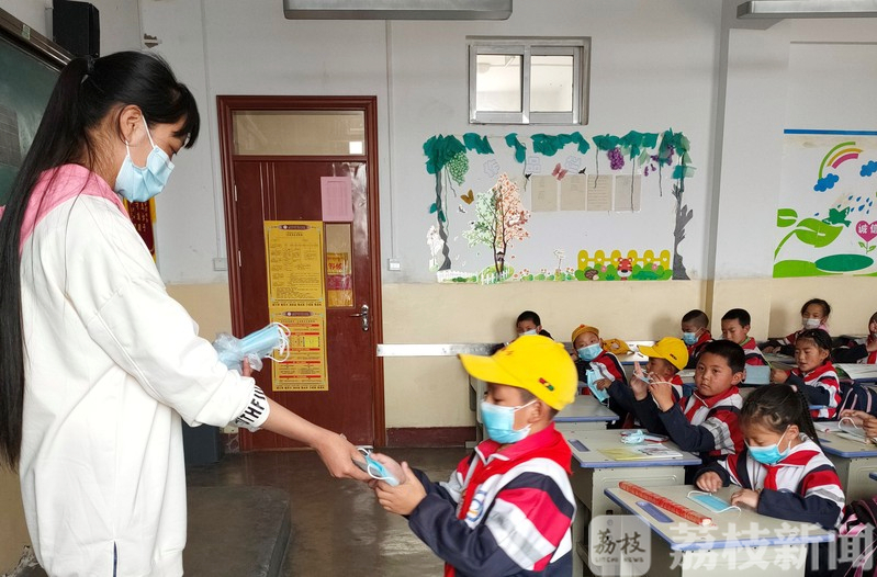 藏族■点赞！藏族大学生公益团队拿出奖学金反哺家乡