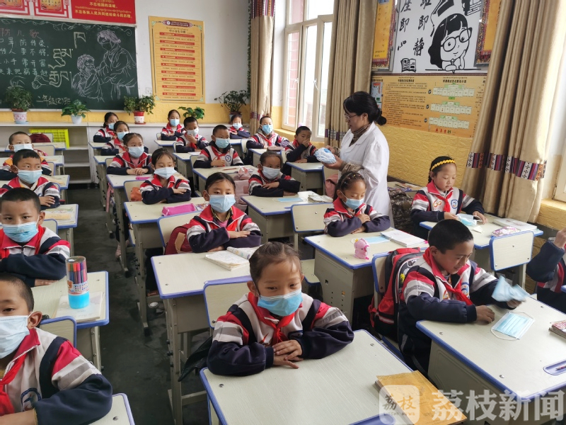 藏族■点赞！藏族大学生公益团队拿出奖学金反哺家乡