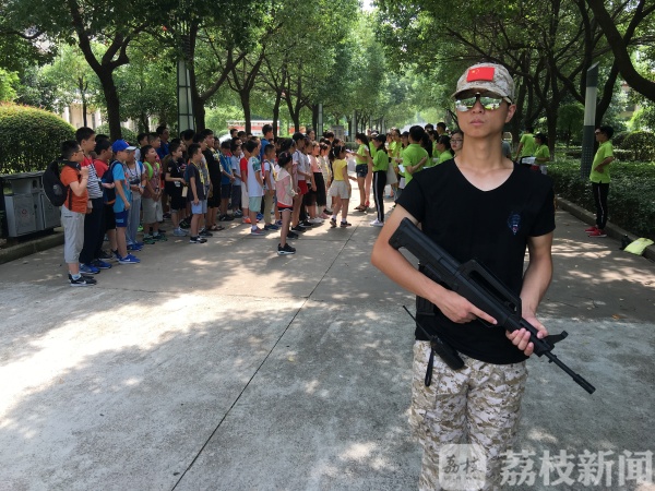 “我是特种兵”电视军必一运动官网事夏令营：爸妈请放心在营地我能行(图5)