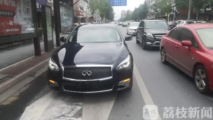 号牌■男子驾驶不挂号牌的车，还这样“诡辩”