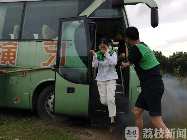 21秒，多救十六个孩子……泰州60万师生教科书式逃生技能快来get