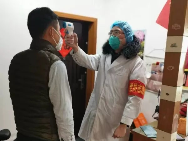 众志成城阻击疫情，镇江志愿者们这样做！