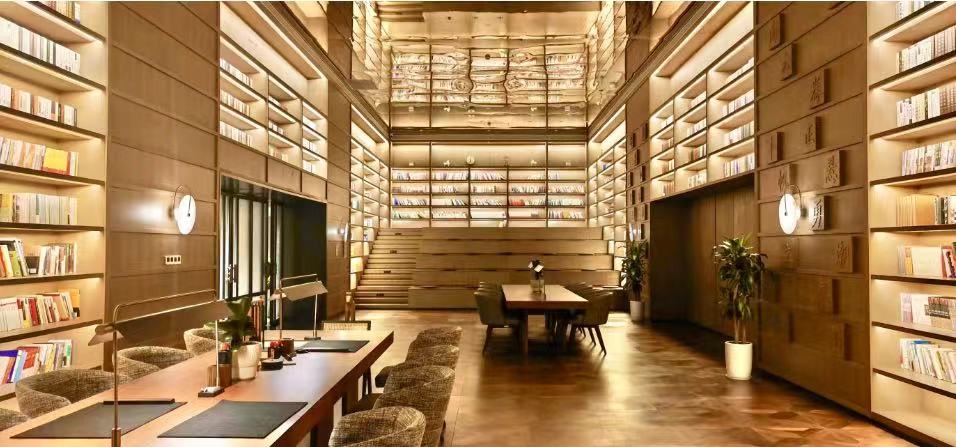 "去年,我县迴澜书院,君澜书房获评市级五星级韬奋书房,丰利镇古丰社区