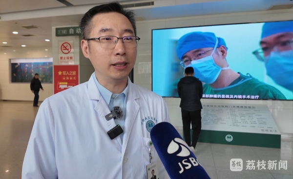 东部战区总医院神经外科科主任 马驰原:"对于植物生存状态,醒过来的