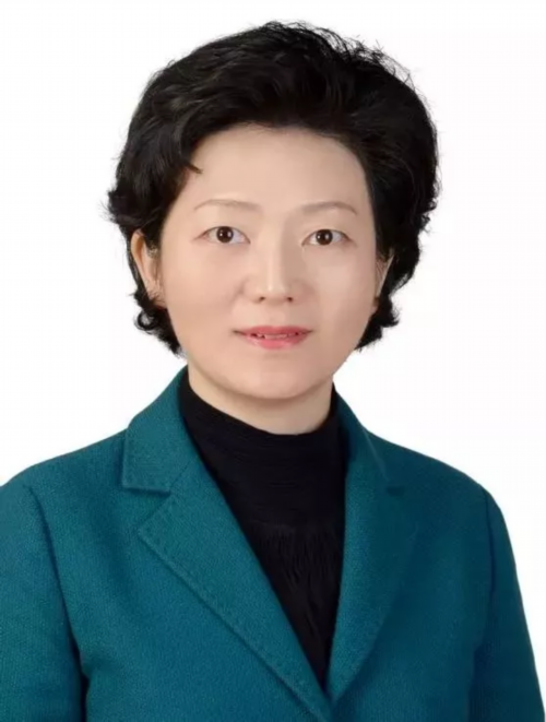 共同走进节目的还有:   江苏省卫生健康委员会副主任李少冬   上